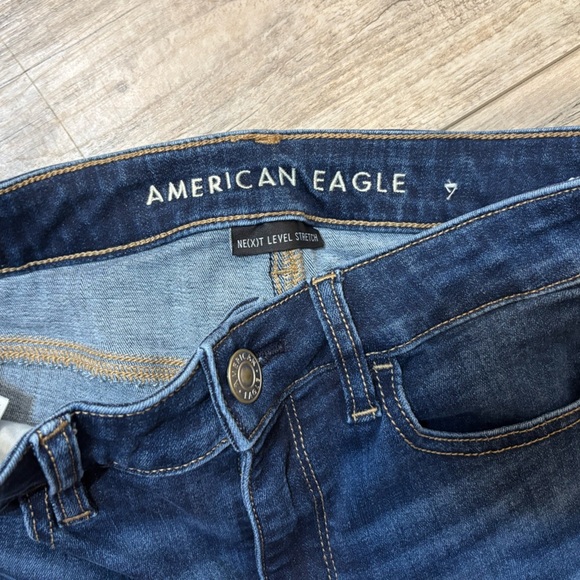 Women's Blue Jeans - Picture 5 of 6